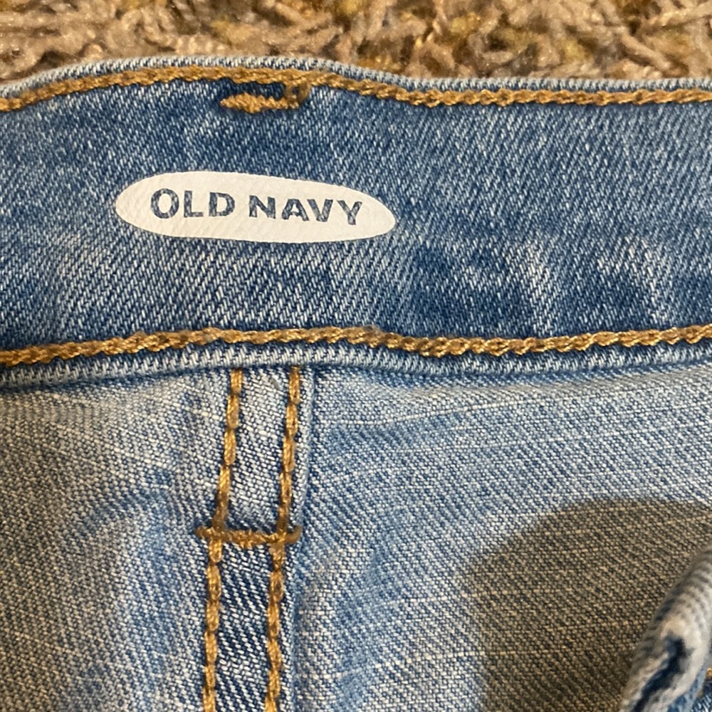 old navy - Picture 2 of 3